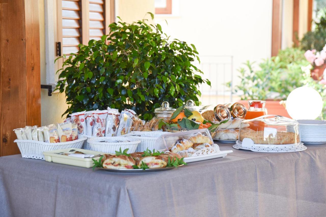 Bed and Breakfast Aurora Castelluzzo Exterior foto