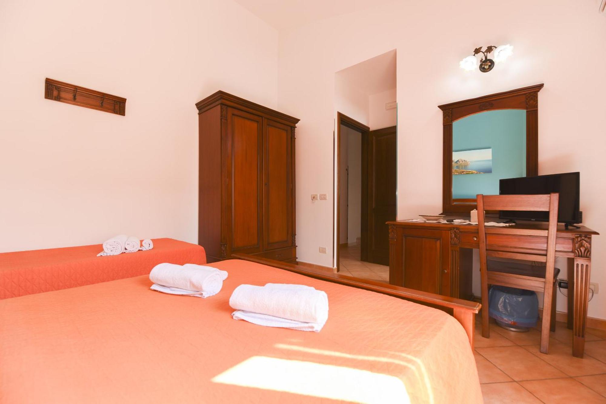 Bed and Breakfast Aurora Castelluzzo Zimmer foto