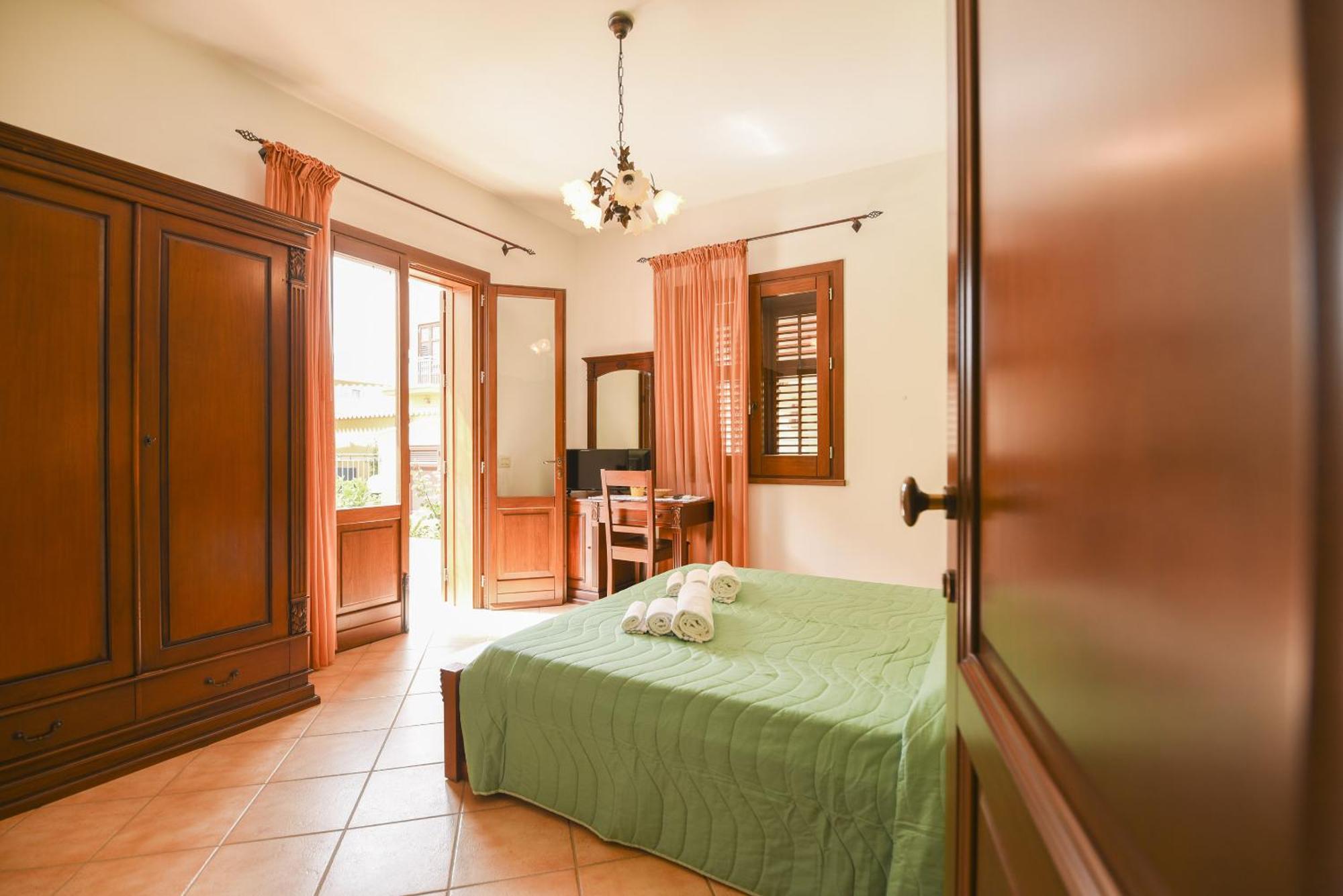 Bed and Breakfast Aurora Castelluzzo Zimmer foto