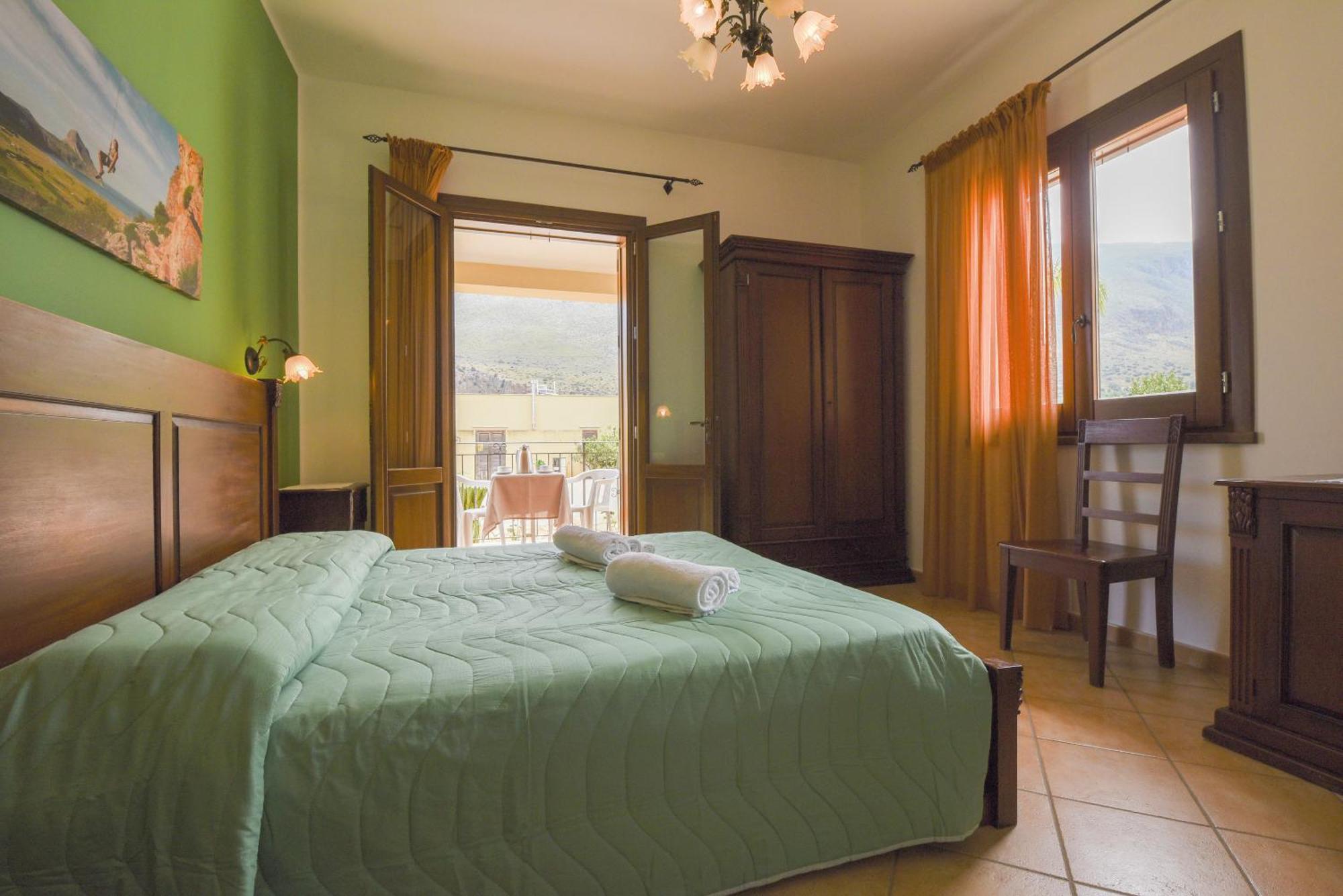 Bed and Breakfast Aurora Castelluzzo Zimmer foto