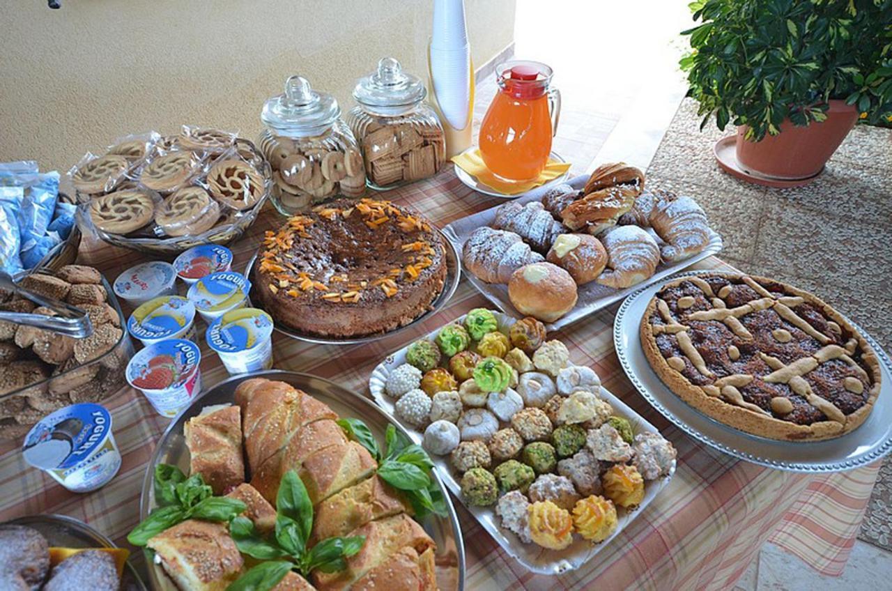 Bed and Breakfast Aurora Castelluzzo Exterior foto